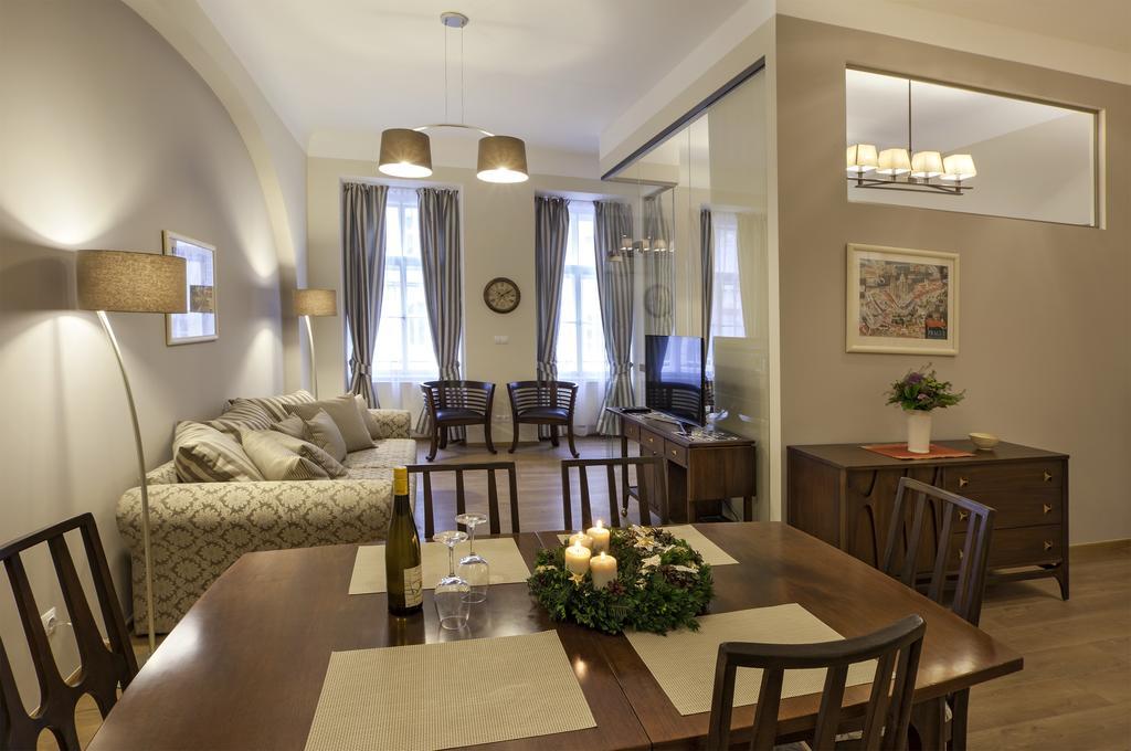 Igor And David Apartments Прага Экстерьер фото